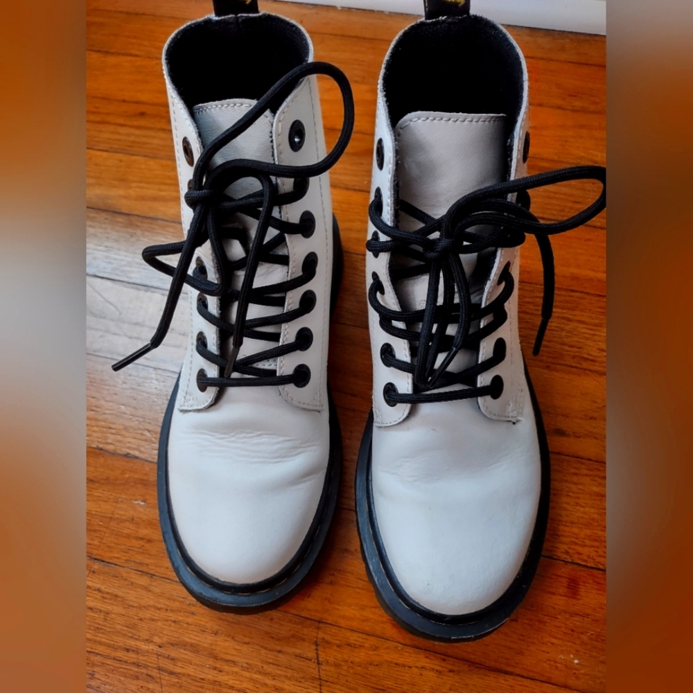 Dr. Marten boots